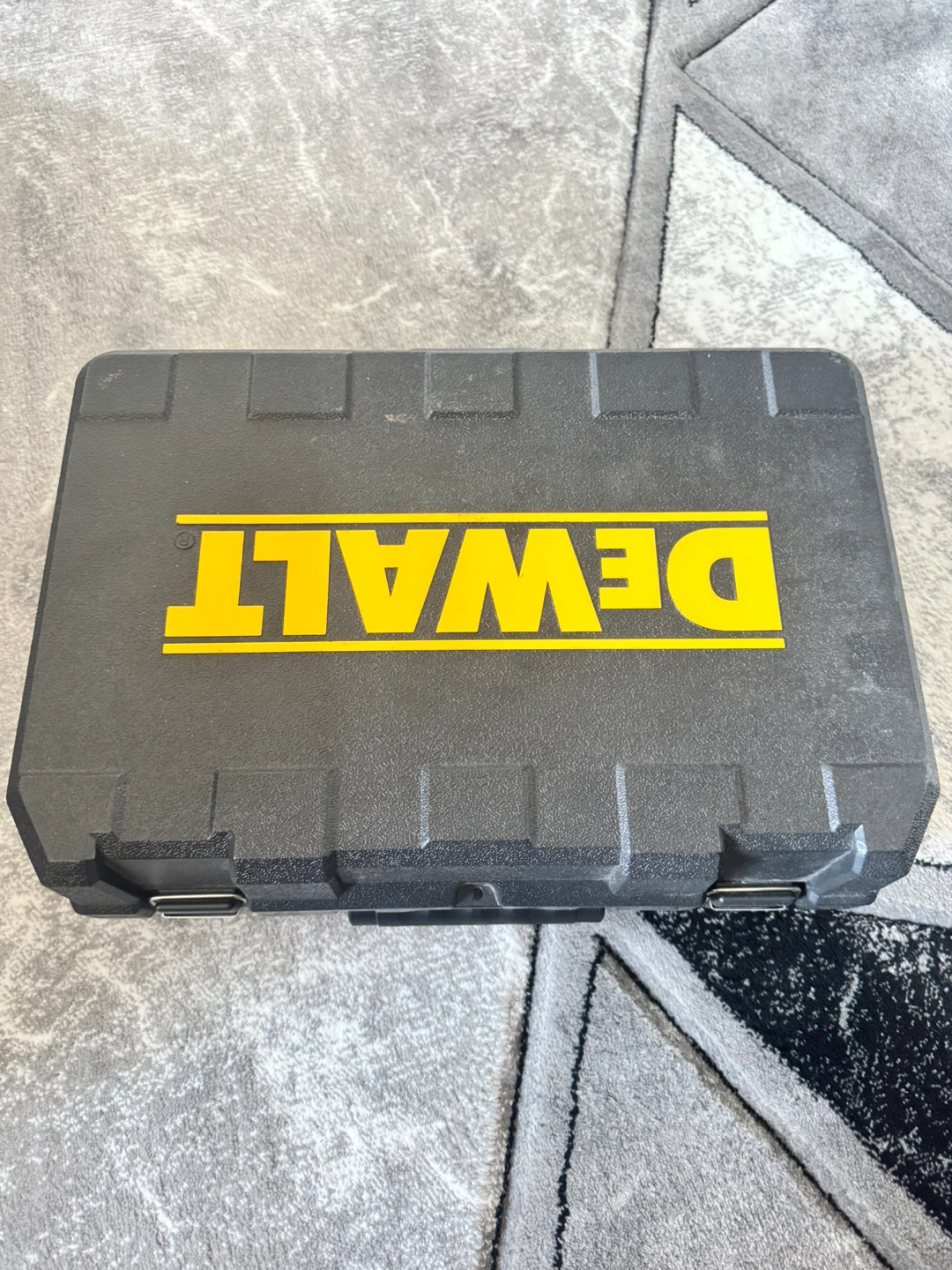 DeWalt Green Cross Line Laser Level Kit - photo 5