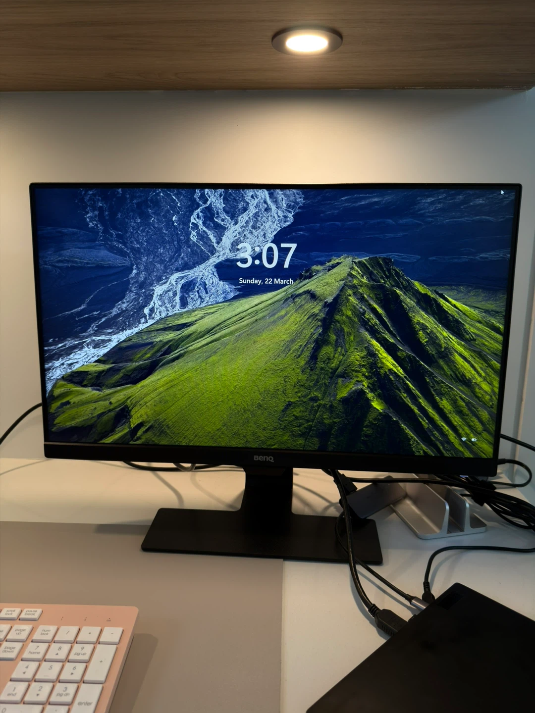 BenQ Monitor - photo 3
