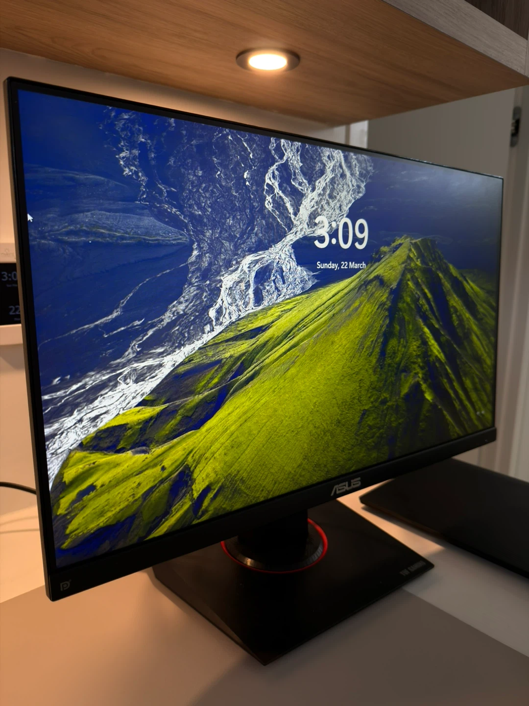 ASUS TUF Gaming Monitor - photo 2