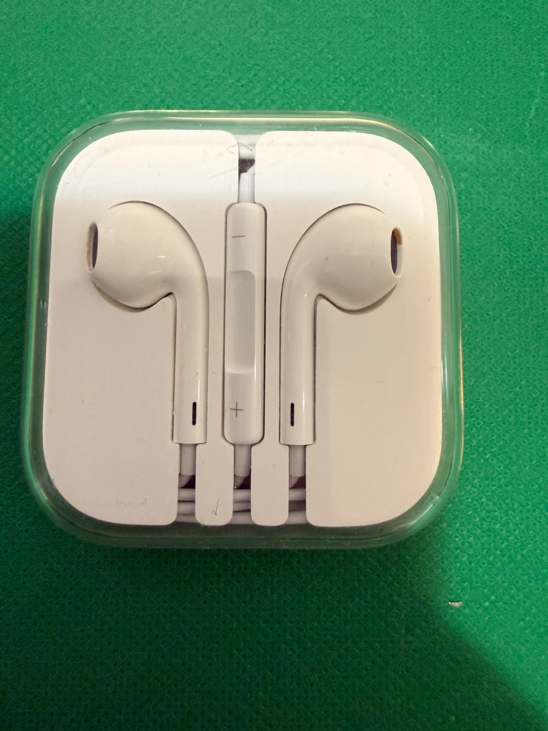 Apple EarPods with Lightning Connector