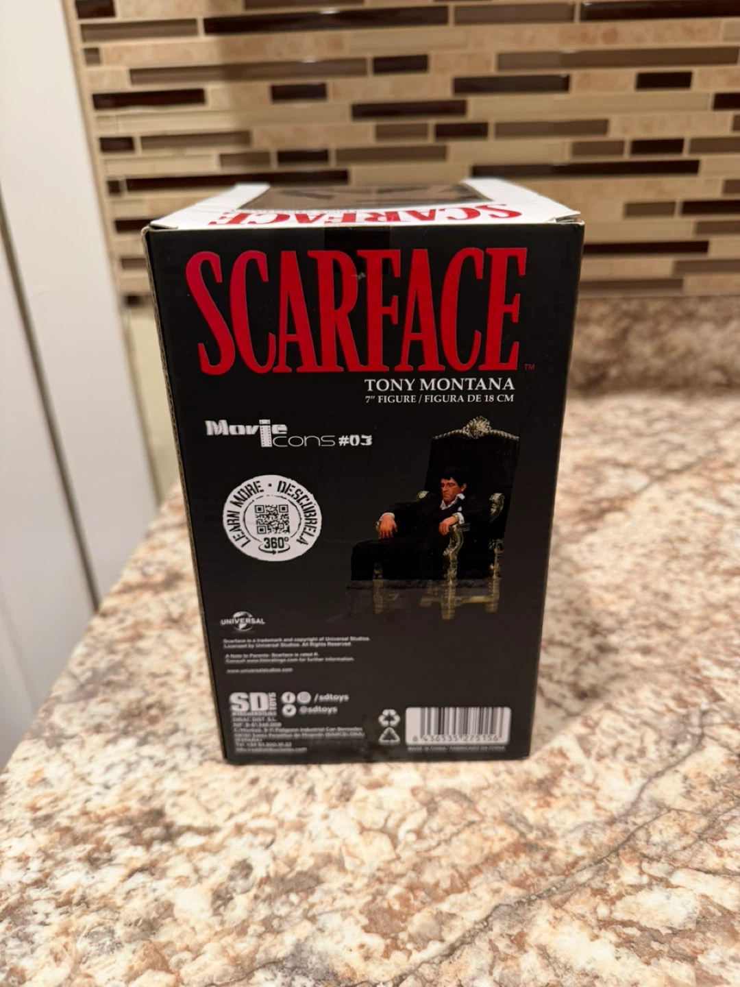 SD Toys Movie Icons Scarface Tony Montana 7" Throne Figure - photo 3
