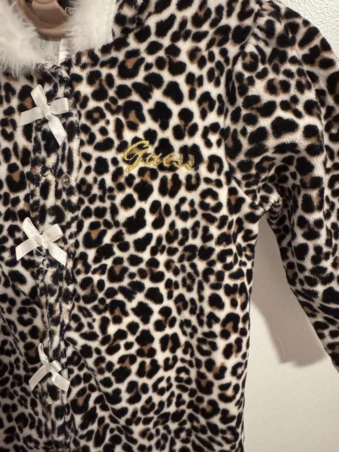Guess Leopard Print Baby Fleece Footie - photo 3