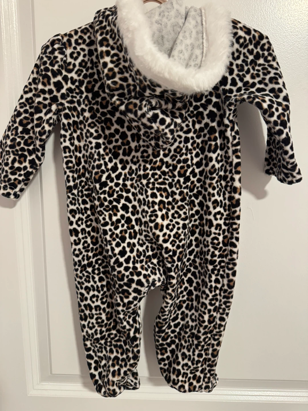 Guess Leopard Print Baby Fleece Footie - photo 5