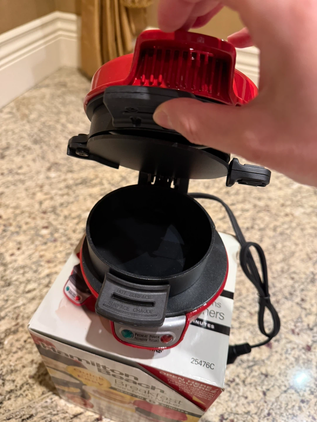 Hamilton Beach Breakfast Sandwich Maker - photo 3