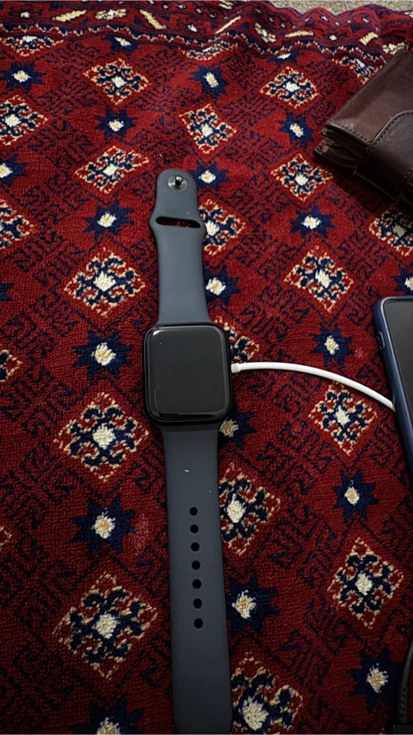Apple Watch SE (gen 2)44mm Aluminum Case