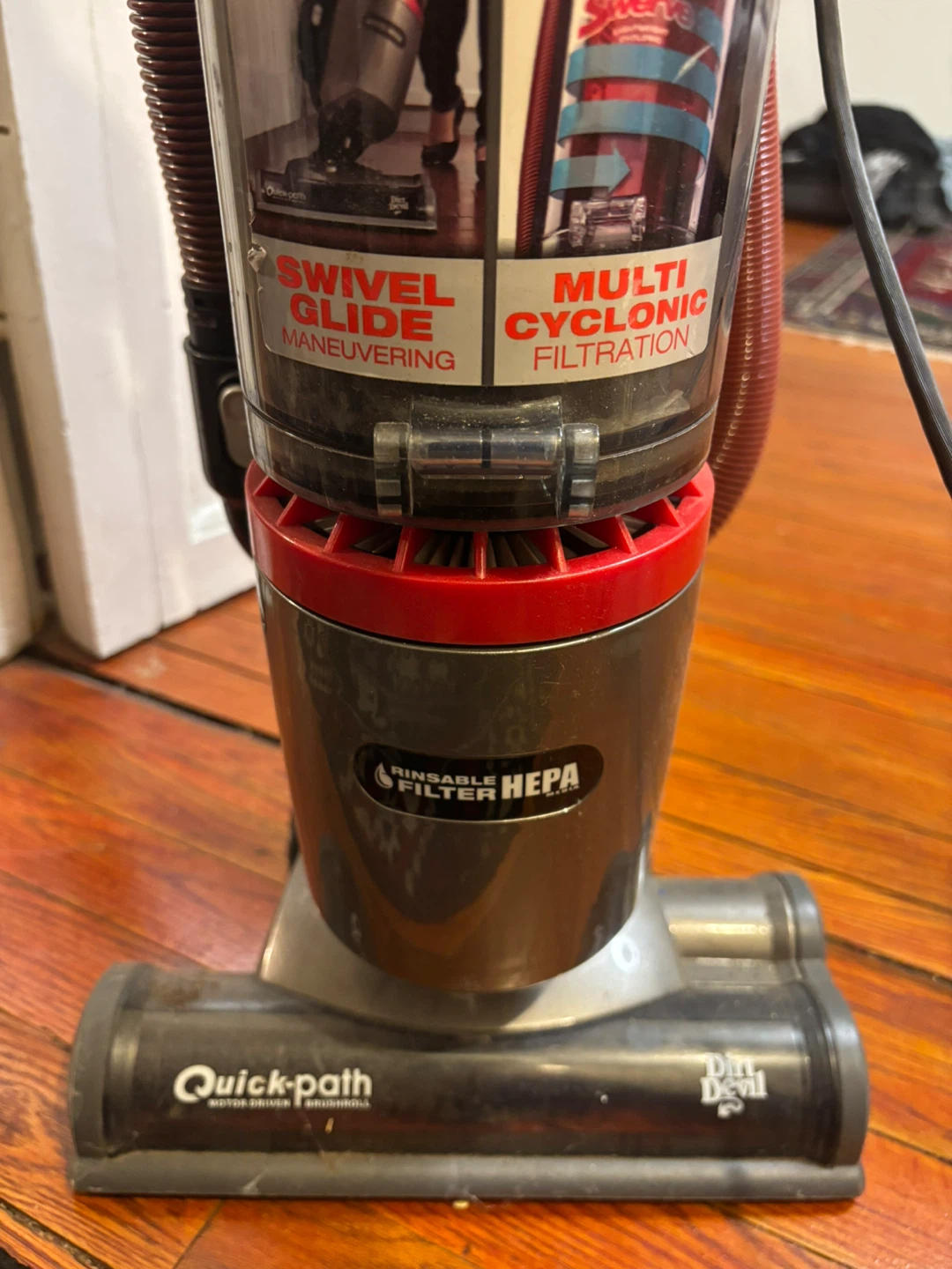 Dirt Devil Swerve Lightweight Cyclonic Vacuum Cleaner - photo 3