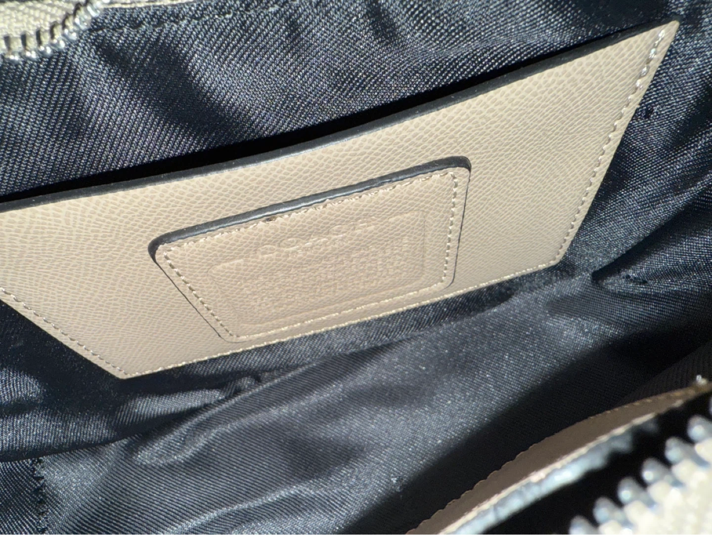 Coach Beige Leather Shoulder Bag and Coach side bag handle - photo 2