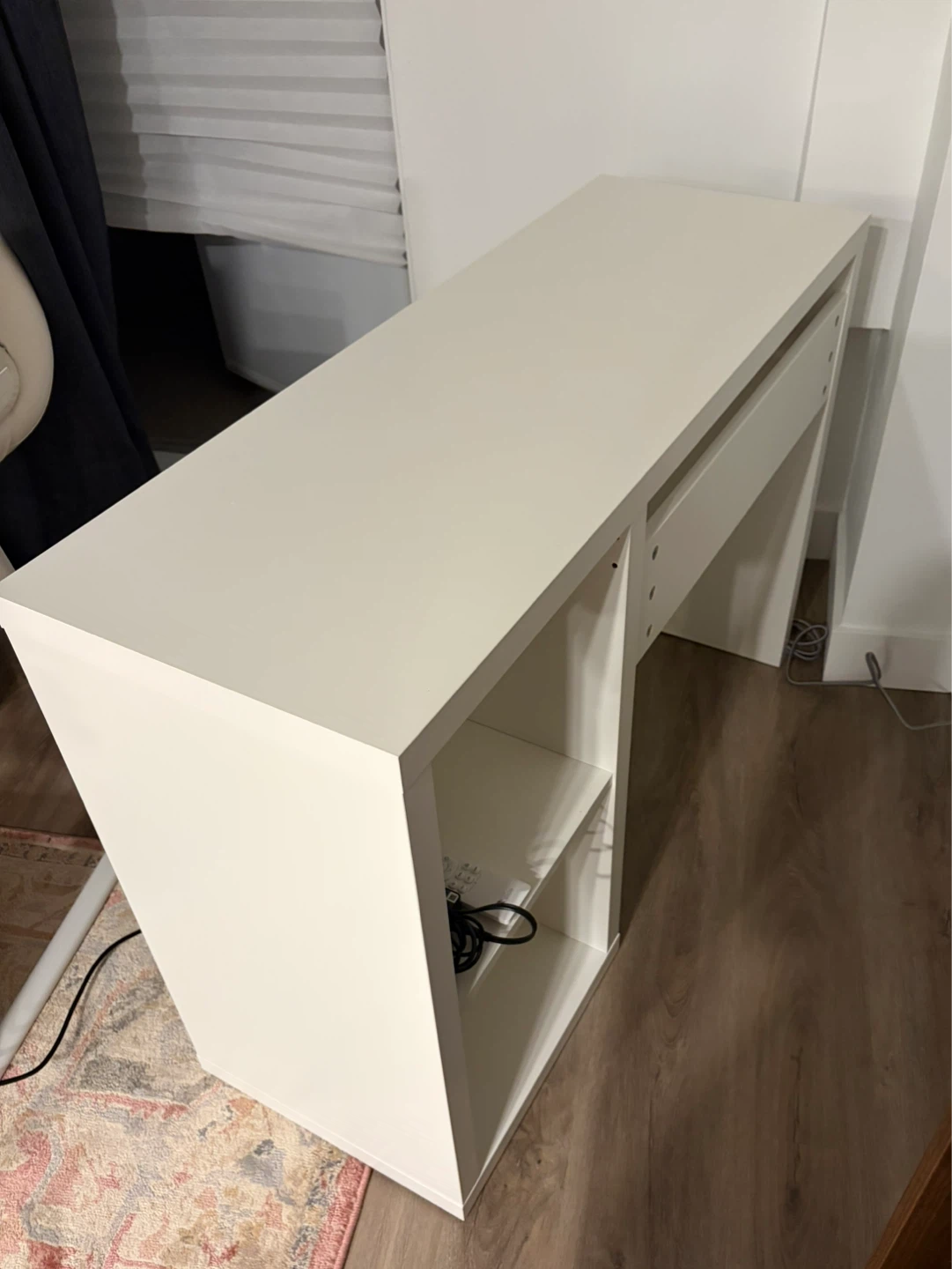 White Desk with Shelving - photo 3