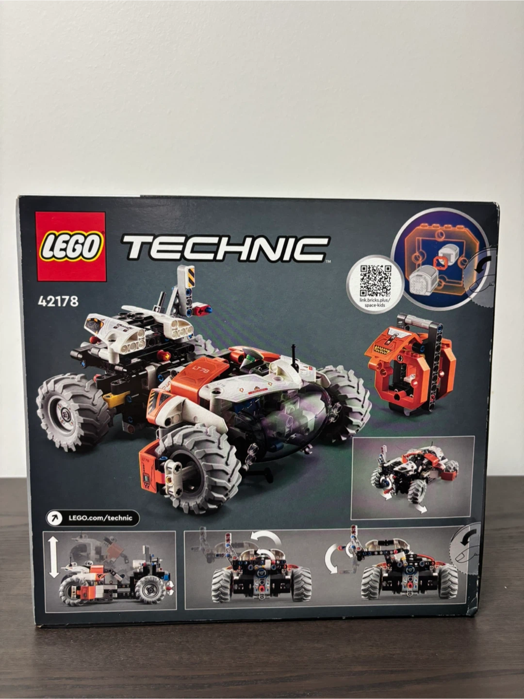 LEGO Technic 42178 Surface Space Loader LT8 - photo 2