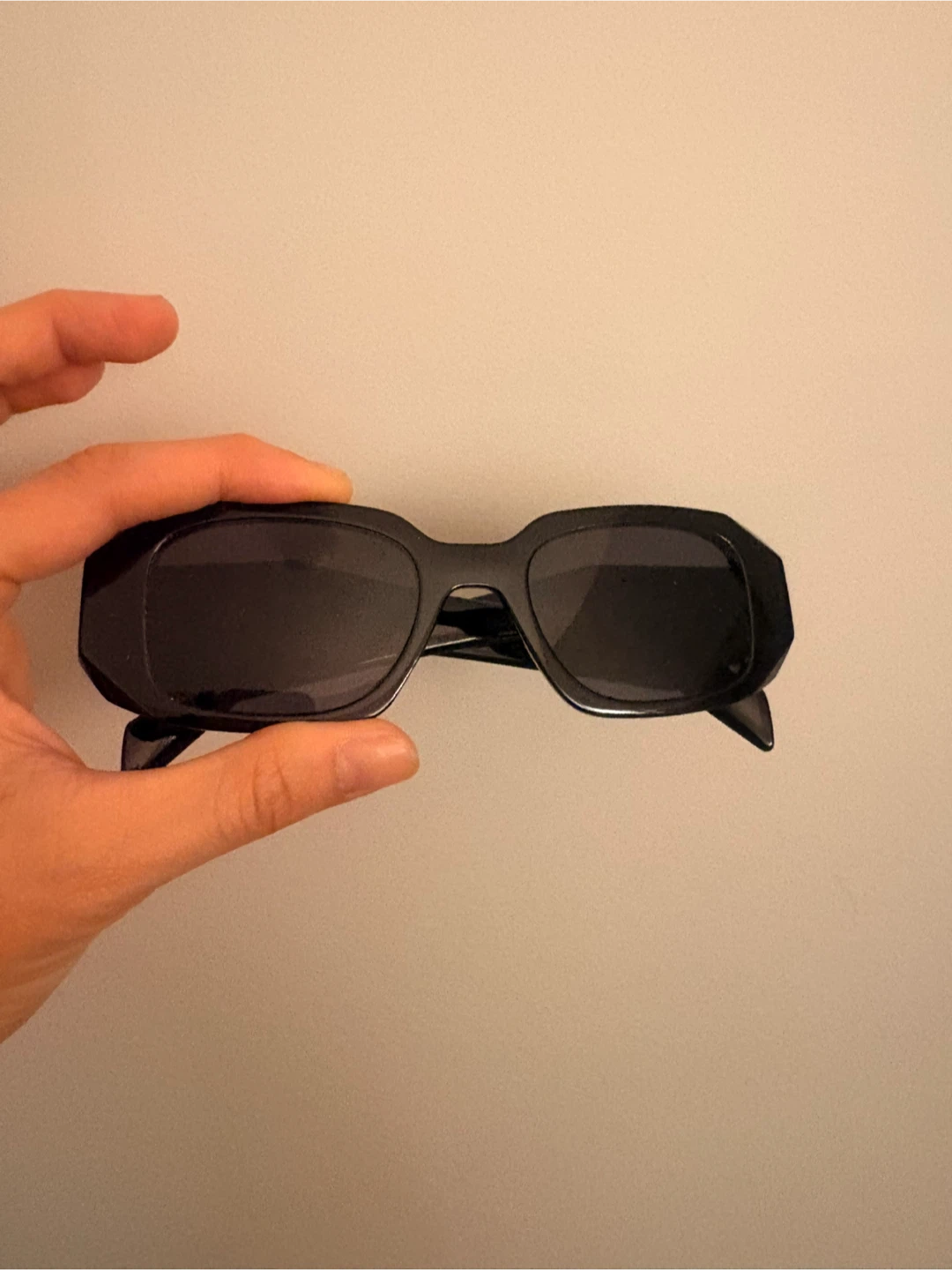 Kits Black Sunglasses