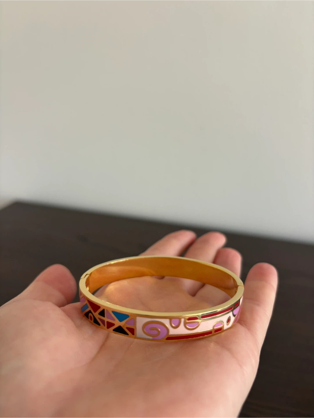 Gold coloured enamel bracelet set - photo 2