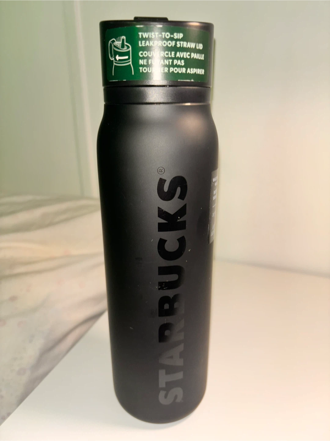Starbucks Black Vacuum Insulated Water Bottle - 20 oz - photo 3