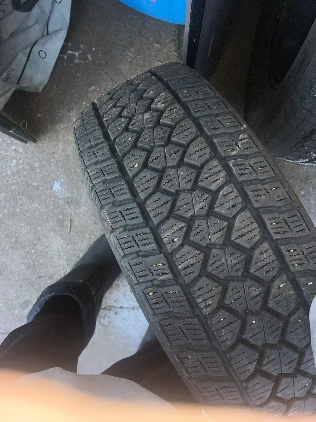 2 matching Toyo Open Country WLT Tires LT265/70R17 - photo 5