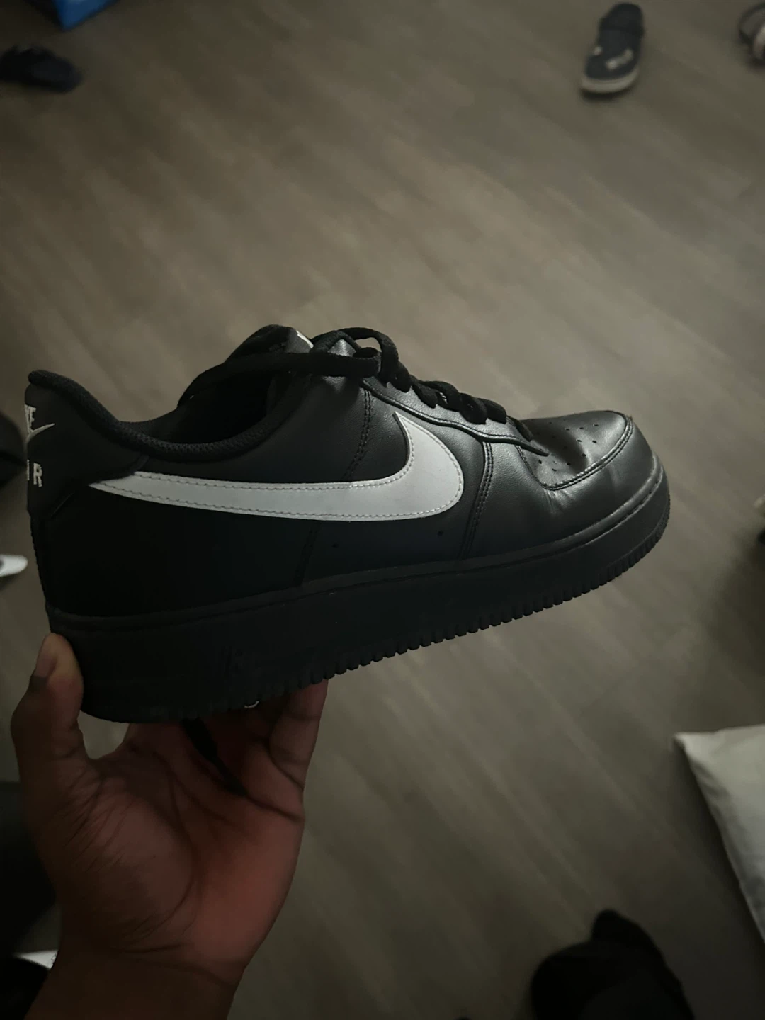 Black Nike Air Force 1 - photo 2