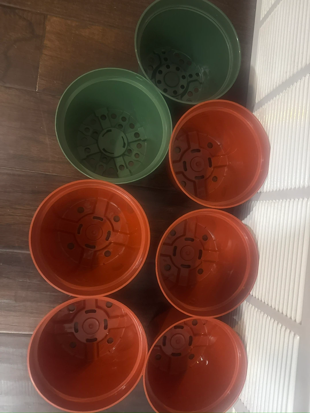 Set of 7 Plastic Plant Pots - Green & Terra Cotta - photo 2