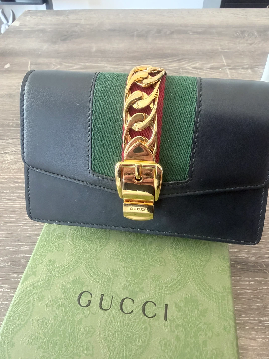 Gucci Black Leather Shoulder Bag with Green and Red Stripe - photo 2