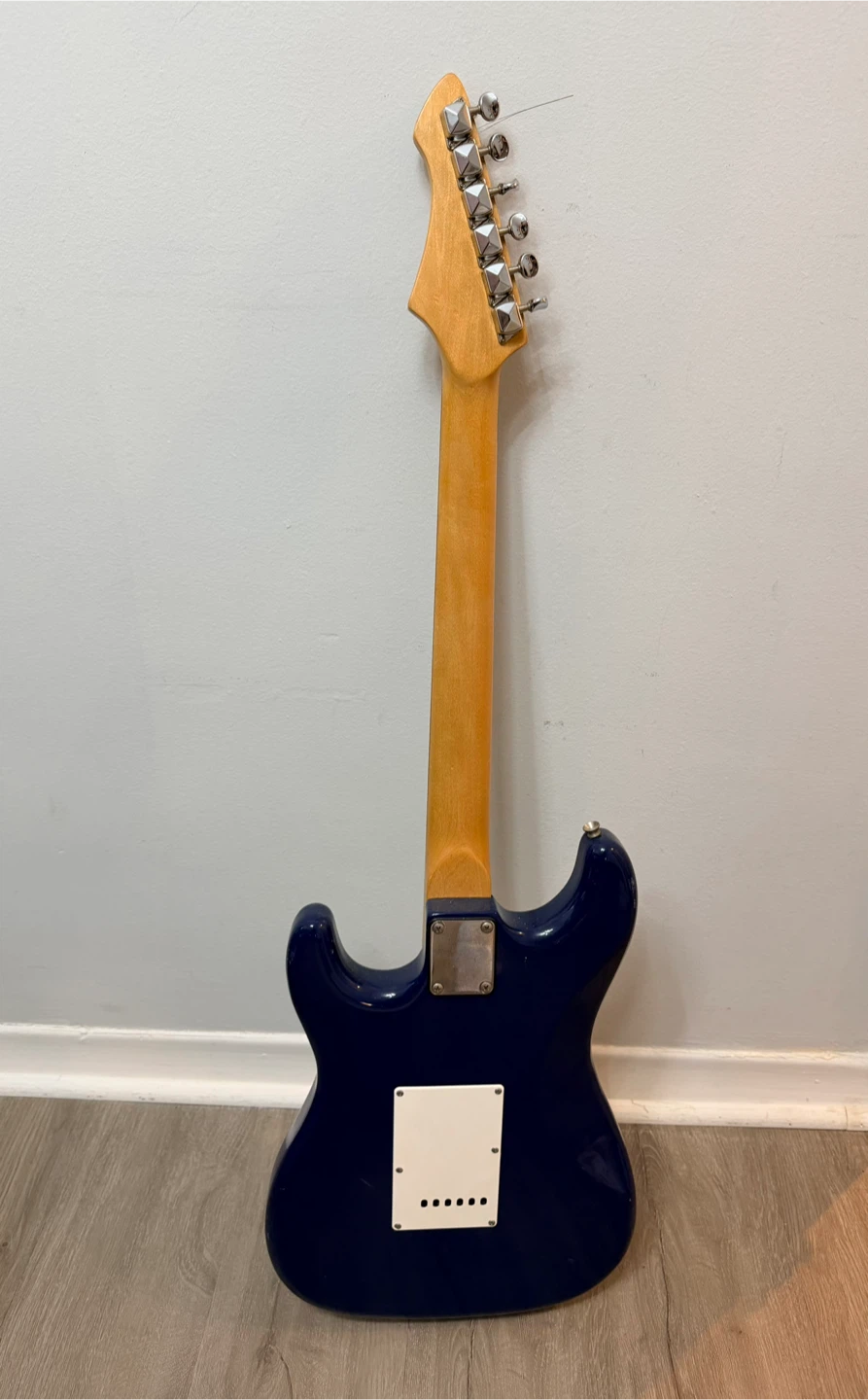 Electric Guitar (Blue) Great Condition - photo 2