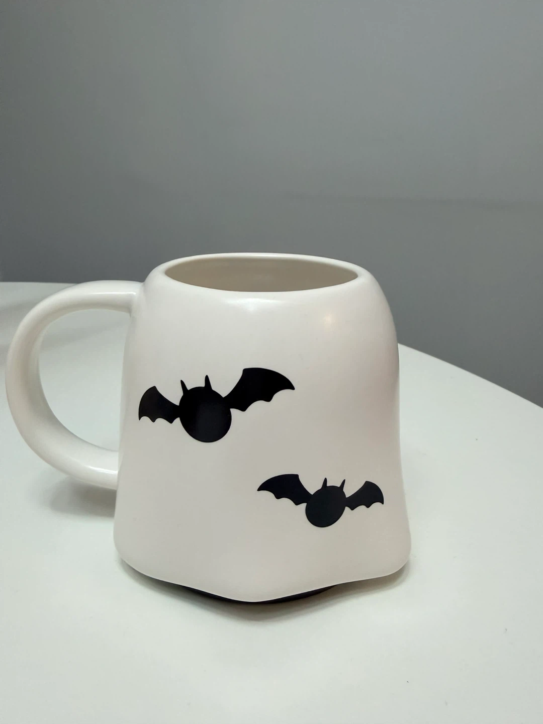 2024 Tim Hortons Colour Changing Ghost Mug - Great Condition - photo 2