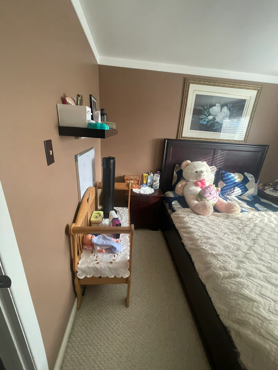 Fully furnished room for rent