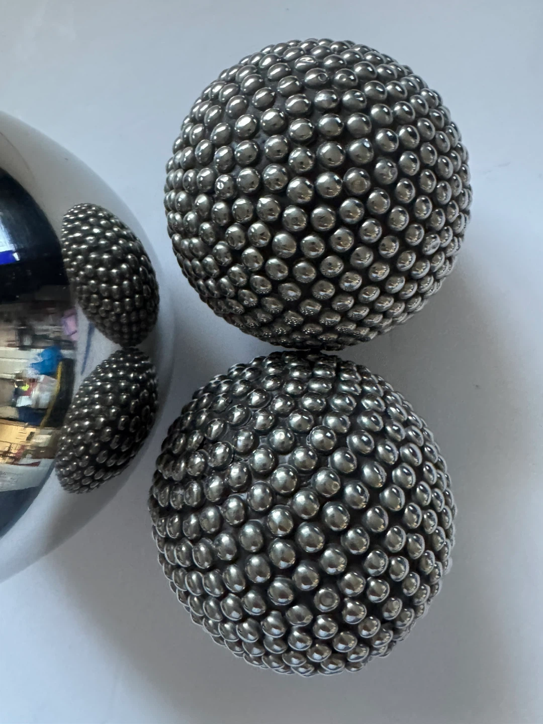 Set of 3 Decorative Metal Spheres perfect for centerpiece - photo 2