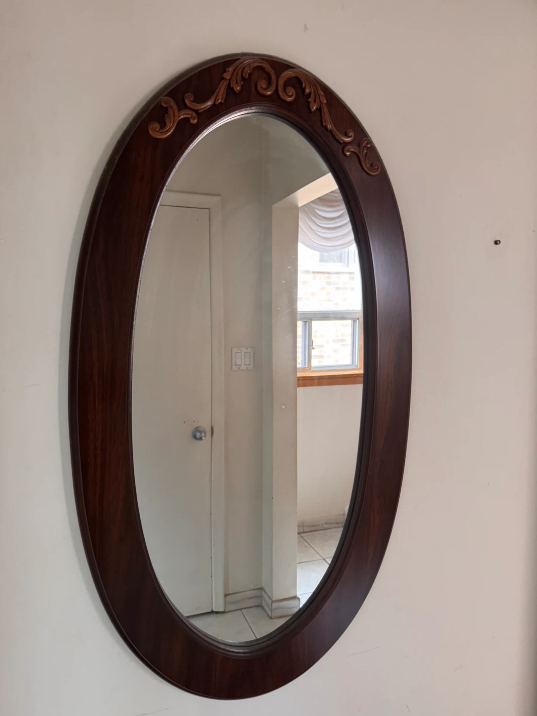 Vintage Wooden Cabinet with Oval Inlay Doors - photo 4