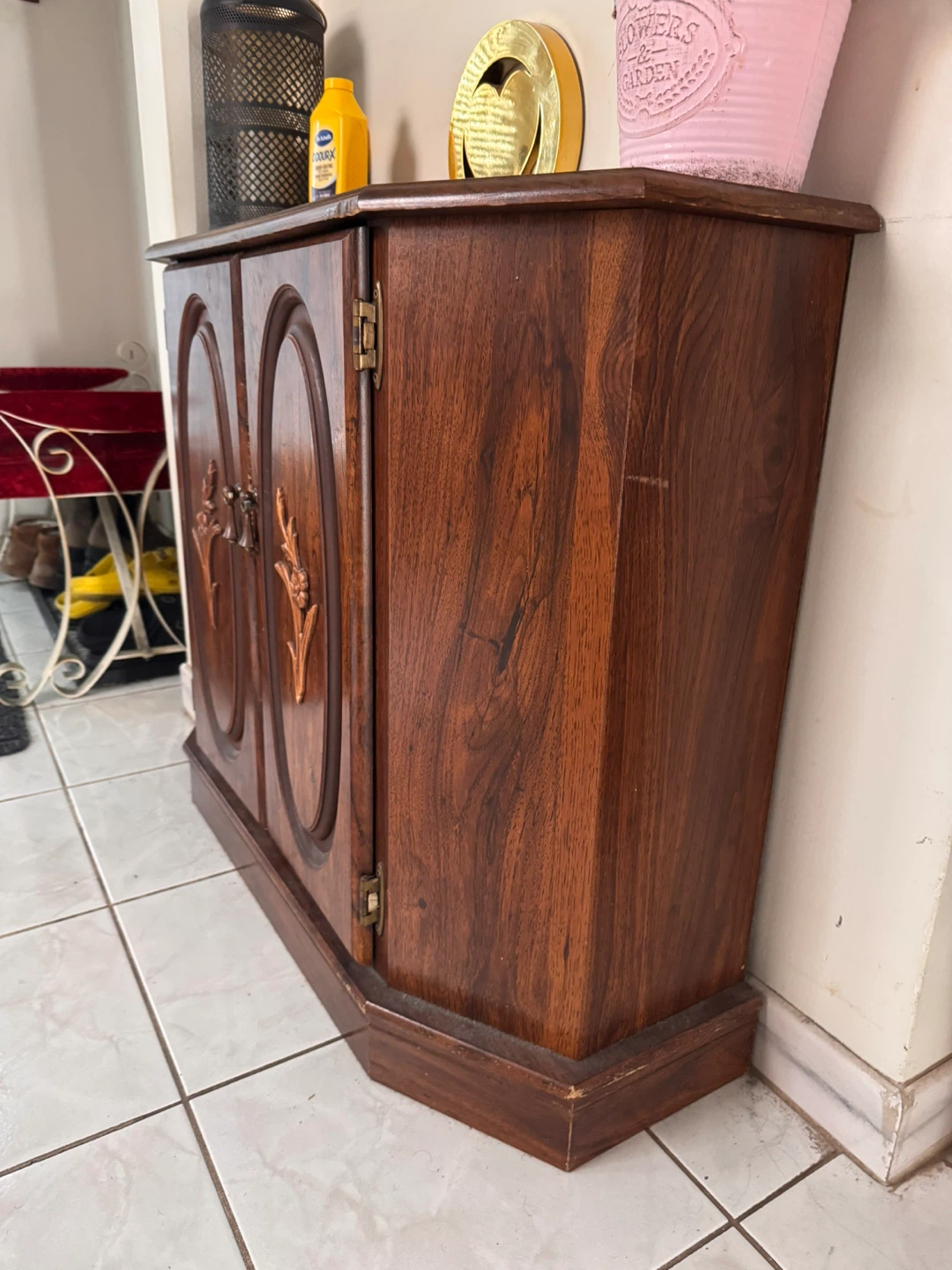 Vintage Wooden Cabinet with Oval Inlay Doors - photo 5