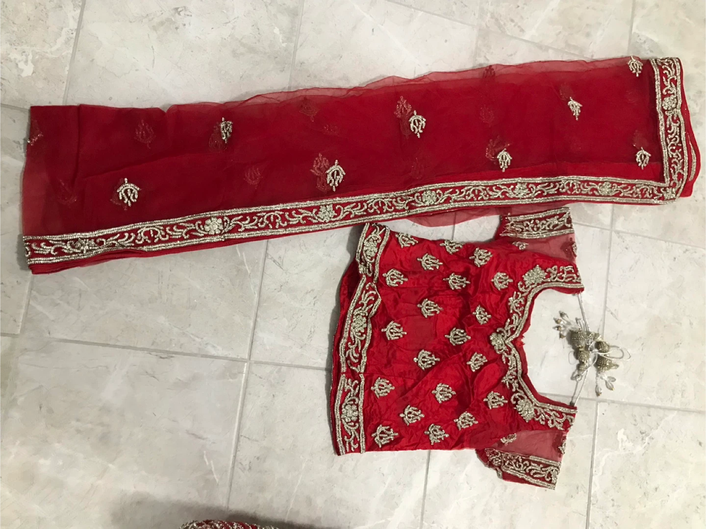 Red Embroidered Lehenga Dupatta Set - photo 2