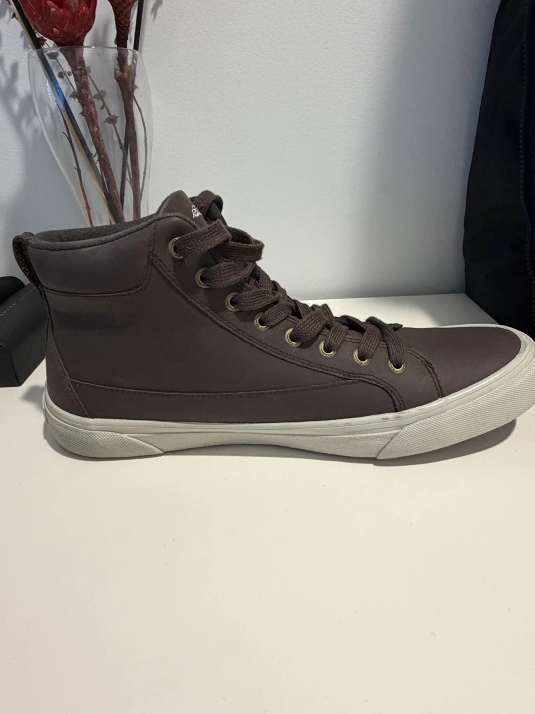 Eddie Bauer High-Top Sneakers
