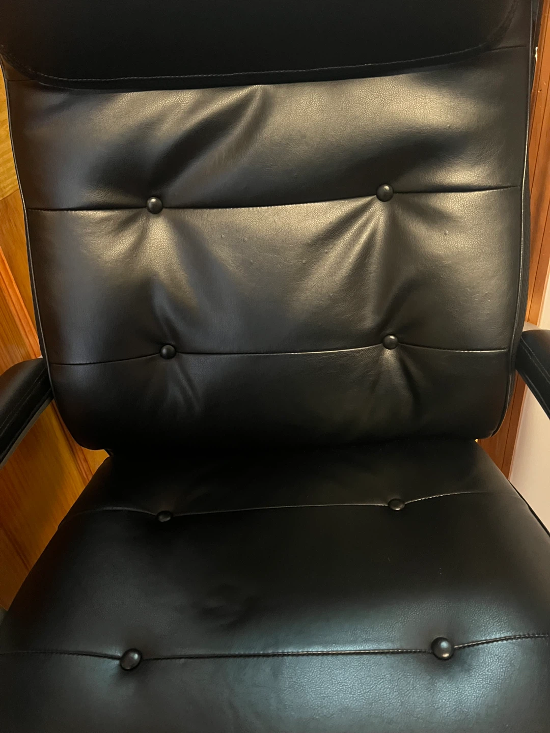 Black Leather Executive Office Chair - Beautyrest - photo 2