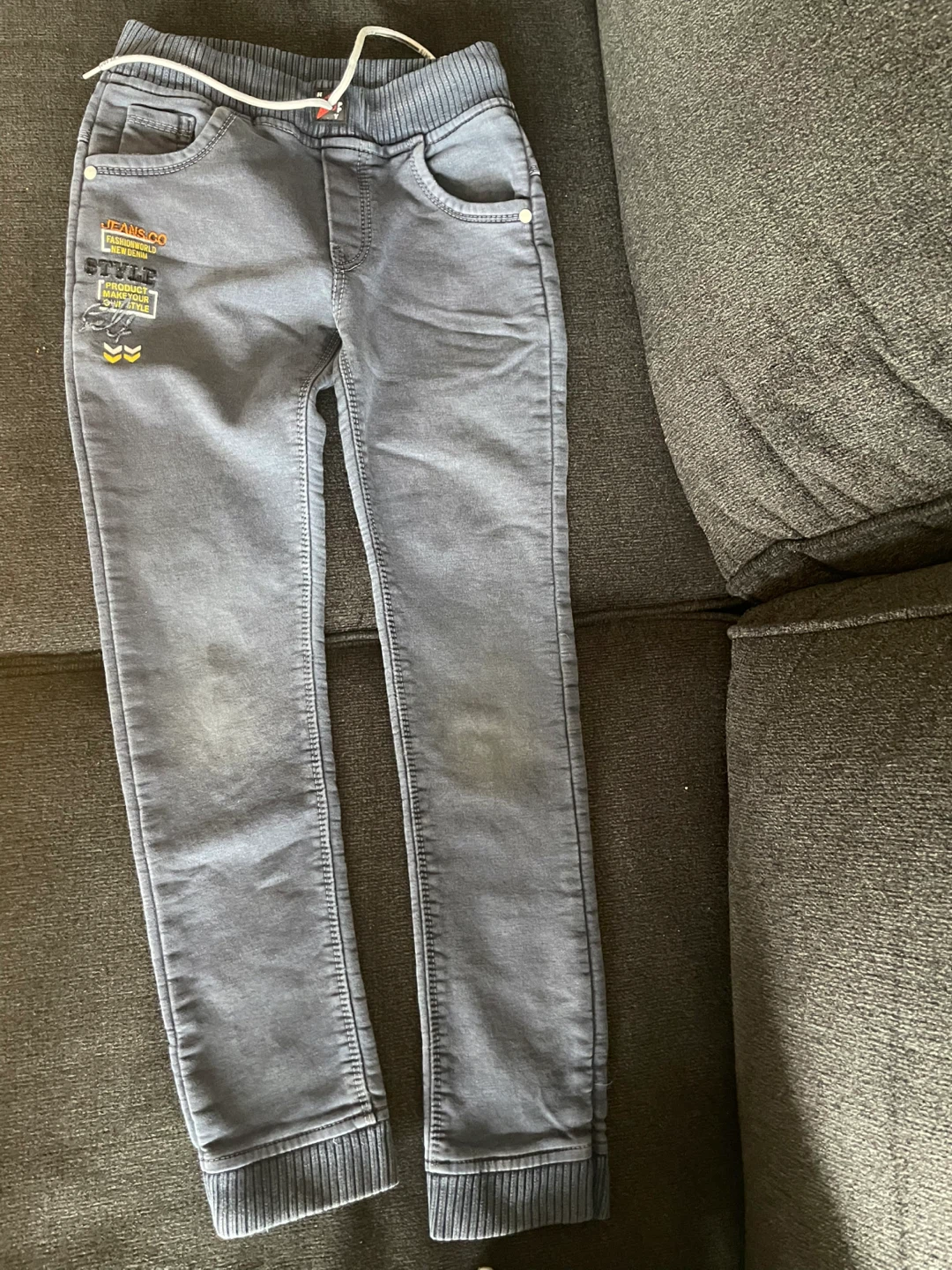 Black Cargo Pants with Cricket Graphic 🥕 - photo 2