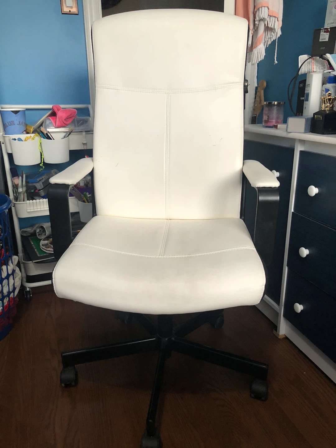 White Office (desk) Chair