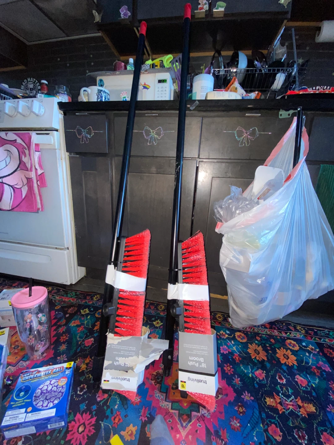 TrueLiving 18" Push Broom only one broom - photo 2