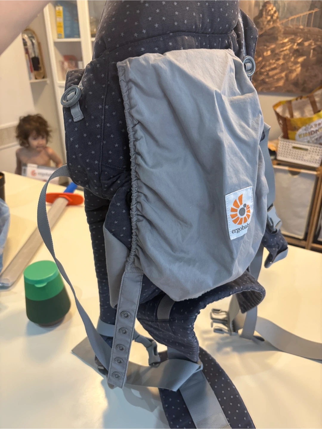 Ergobaby with Easy Snug Infant Insert - photo 3