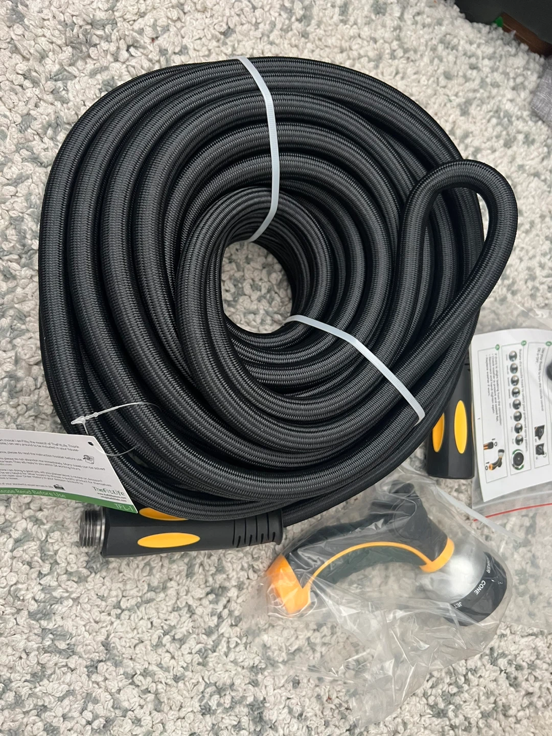 Black Expandable Garden Hose with Sprayer(75ft) - photo 2