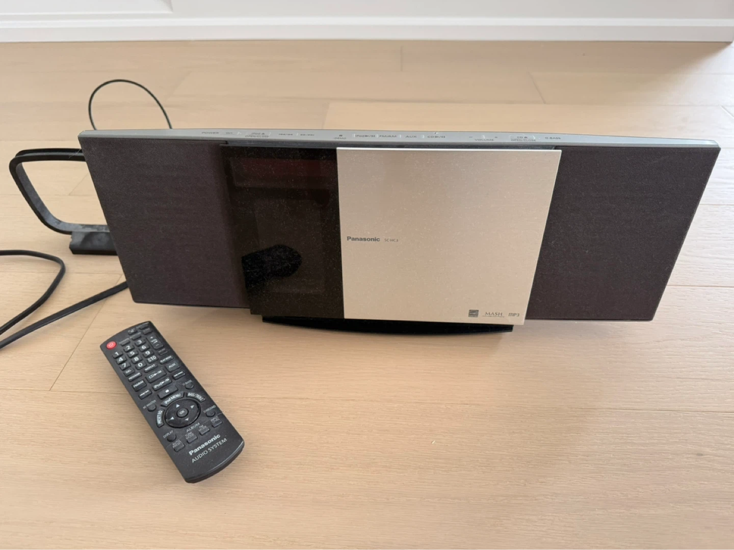 Panasonic SC-HC3 Audio System CD/MP3 Player with Remote