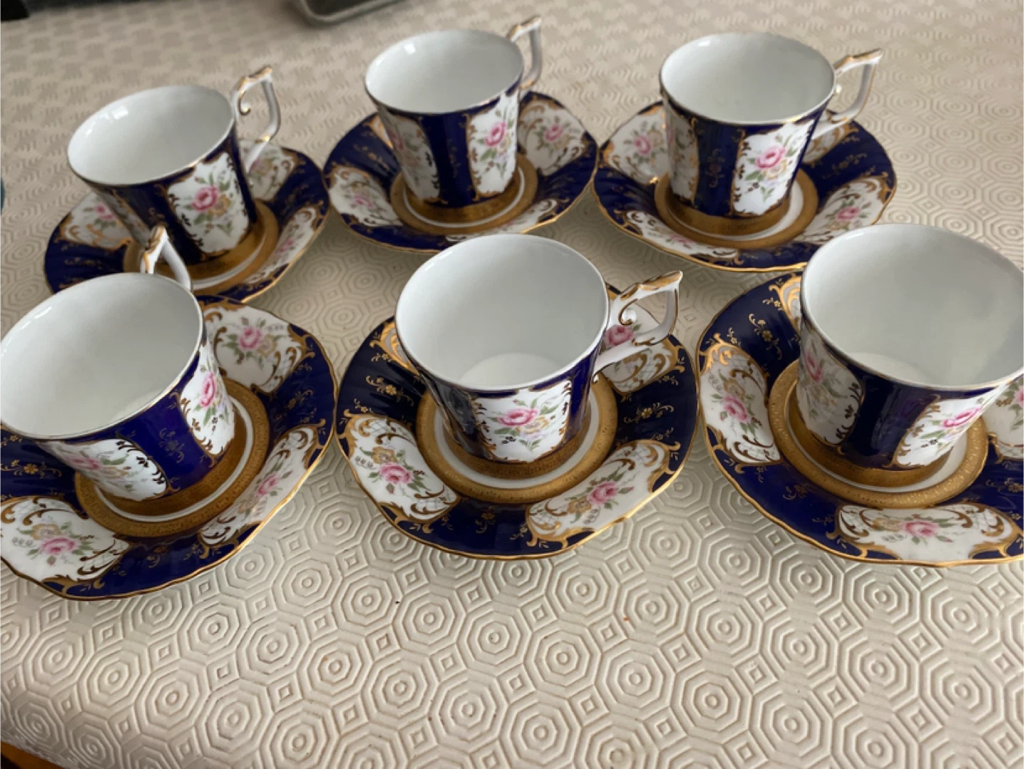 Set of 6 Vintage Porcelain Teacups and Saucers