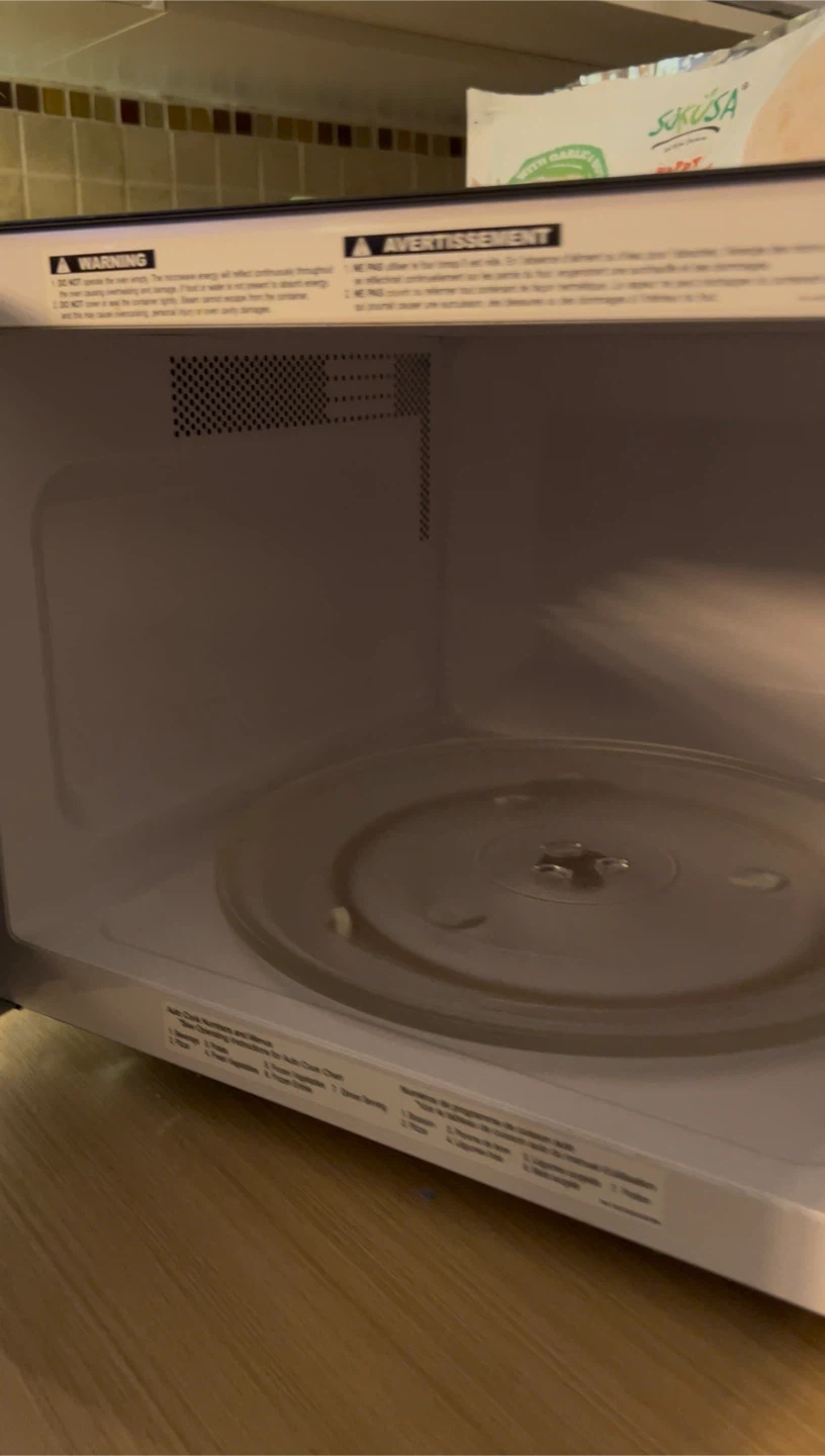 Panasonic Microwave NN-SG626B 1.3cu ft - photo 5