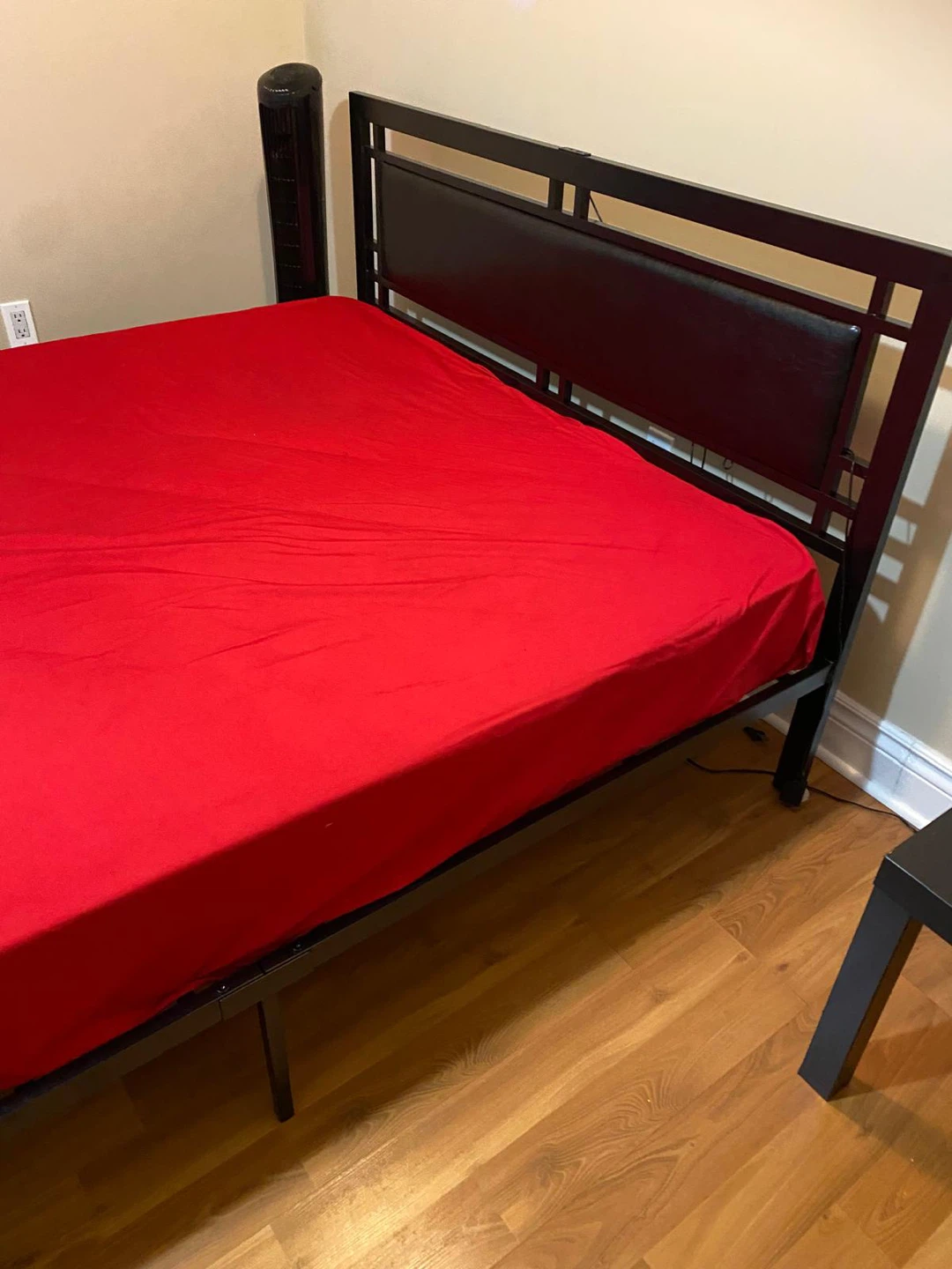 Black Metal Bed Frame with Mattress - photo 2