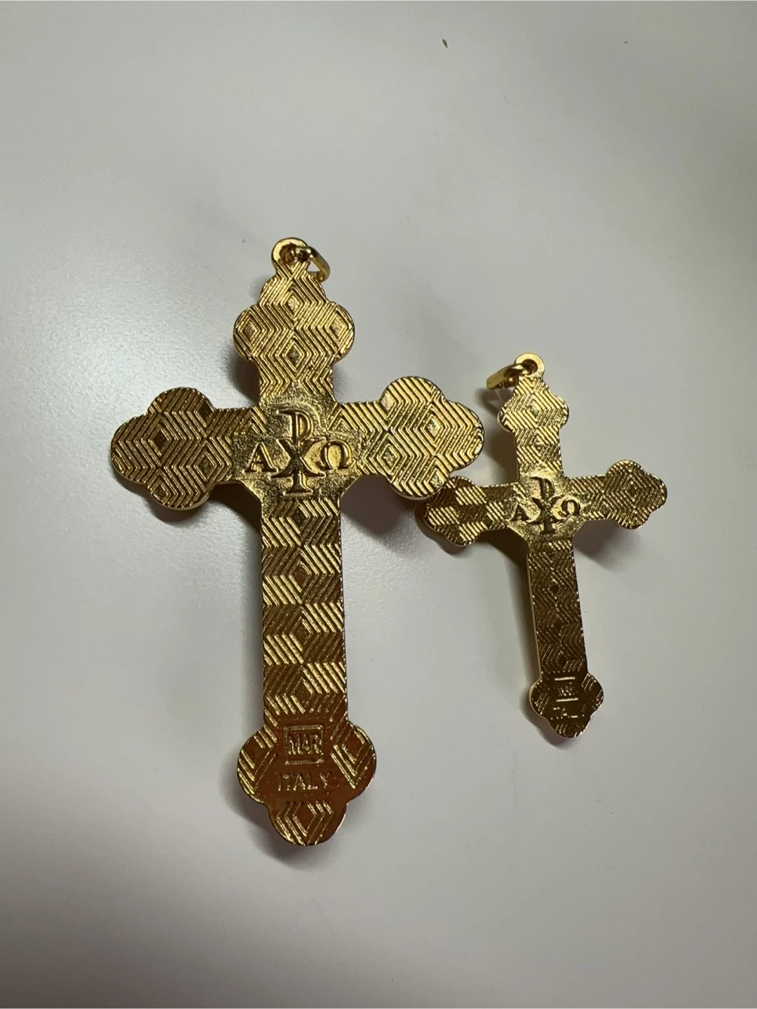 Gold Tone Crucifix Pendant INRI Catholic Jesus Cross - photo 3