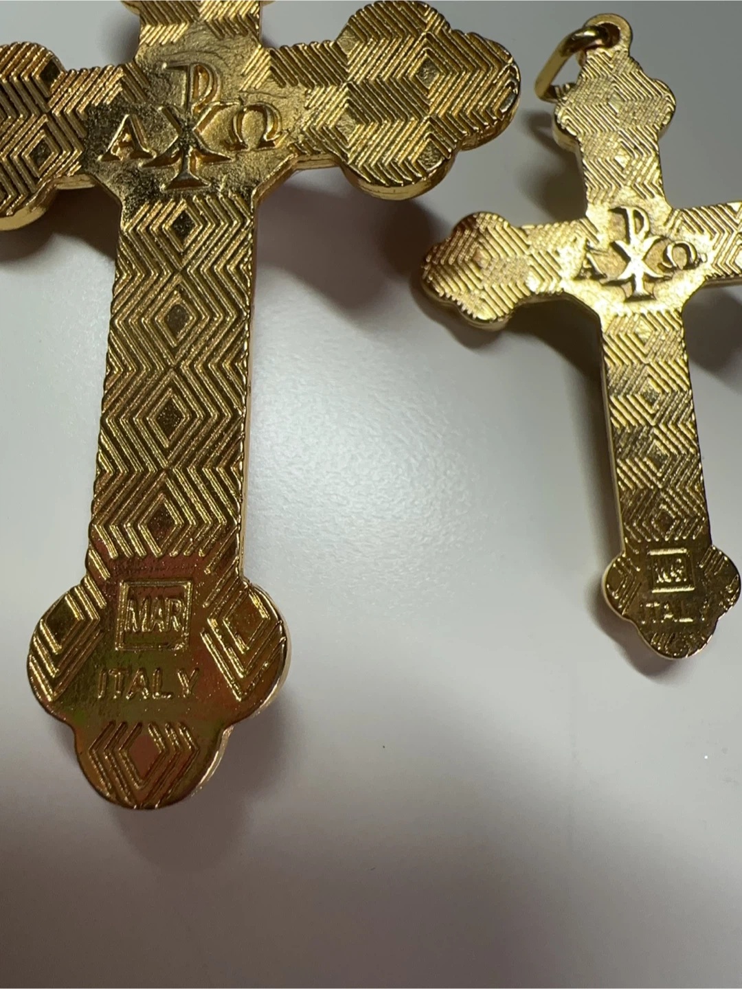 Gold Tone Crucifix Pendant INRI Catholic Jesus Cross - photo 4