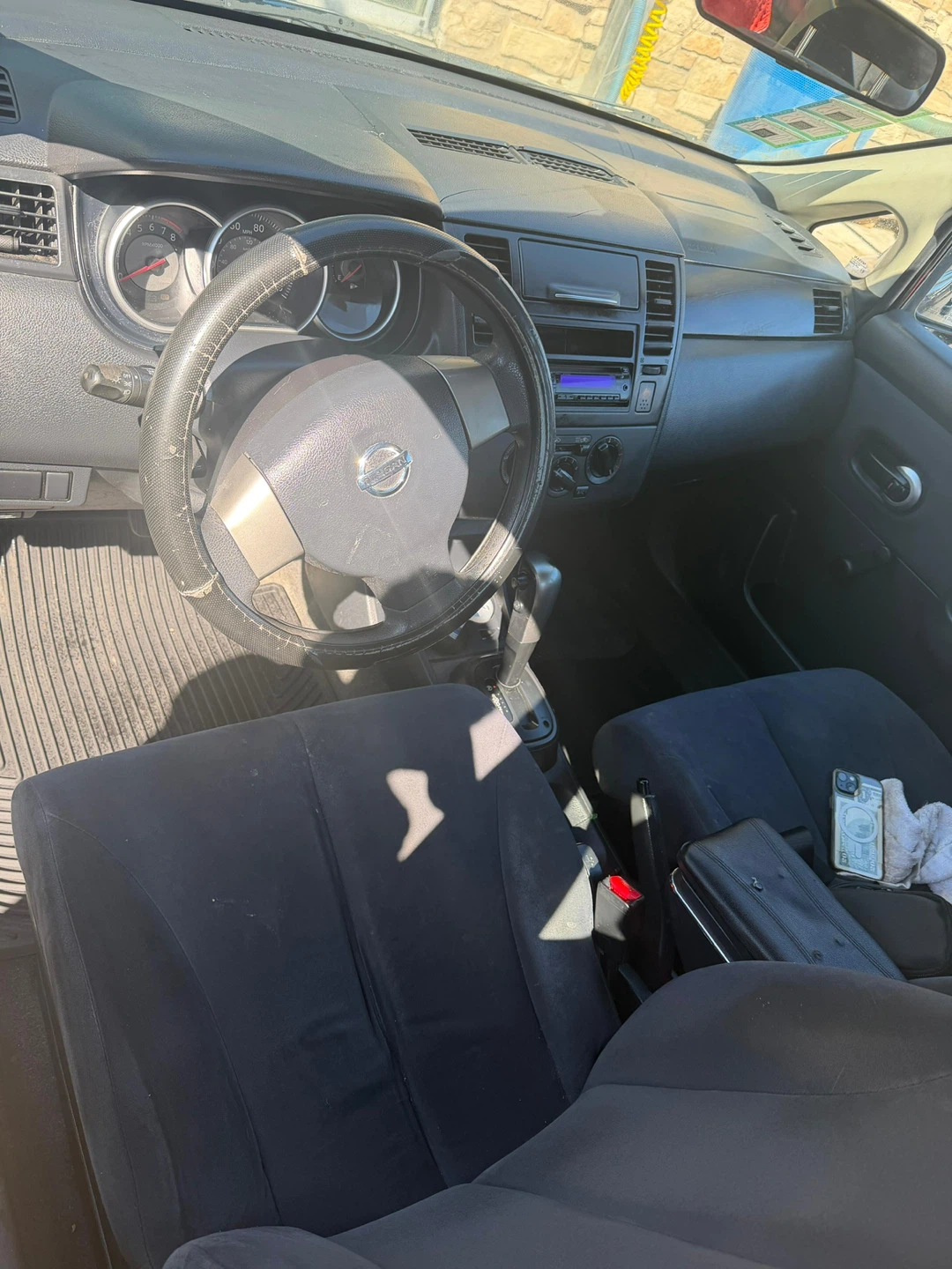 Black Nissan Versa Sedan - photo 4