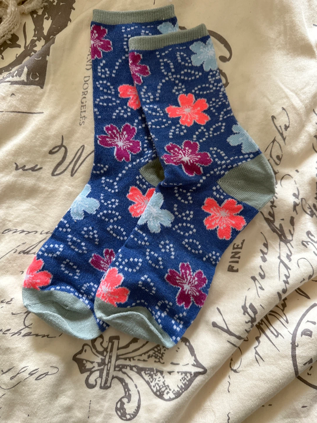 Blue Floral Crew Socks 🥕 - photo 3