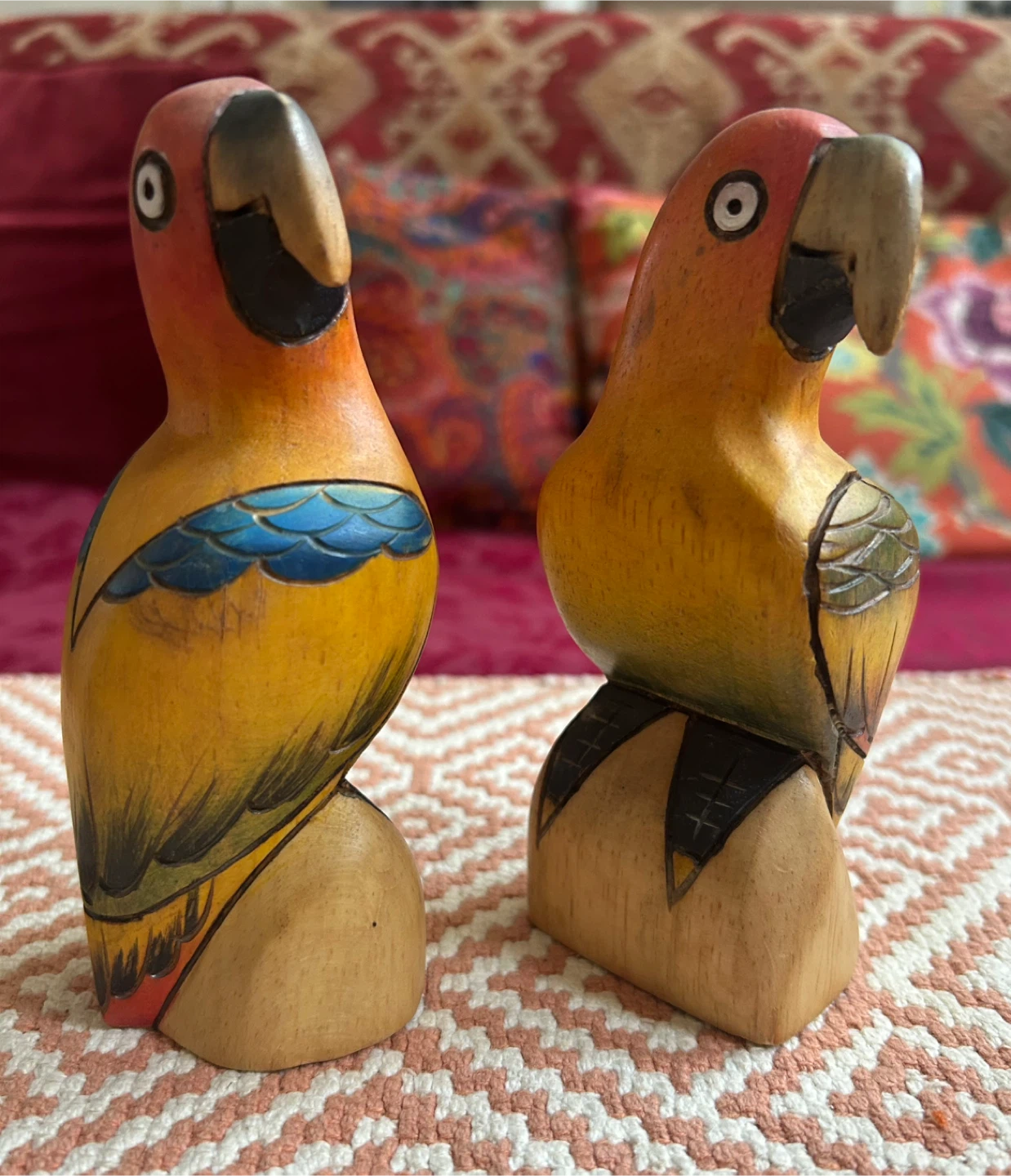 Hand-carved Wooden Parrot Figurines (Set of 2)
