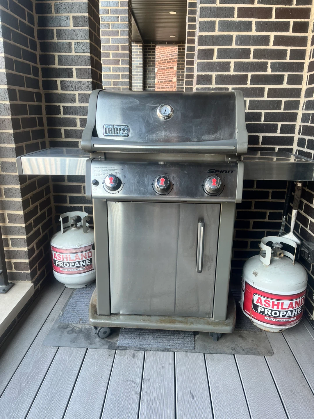 Weber Spirit Gas Grill - photo 2