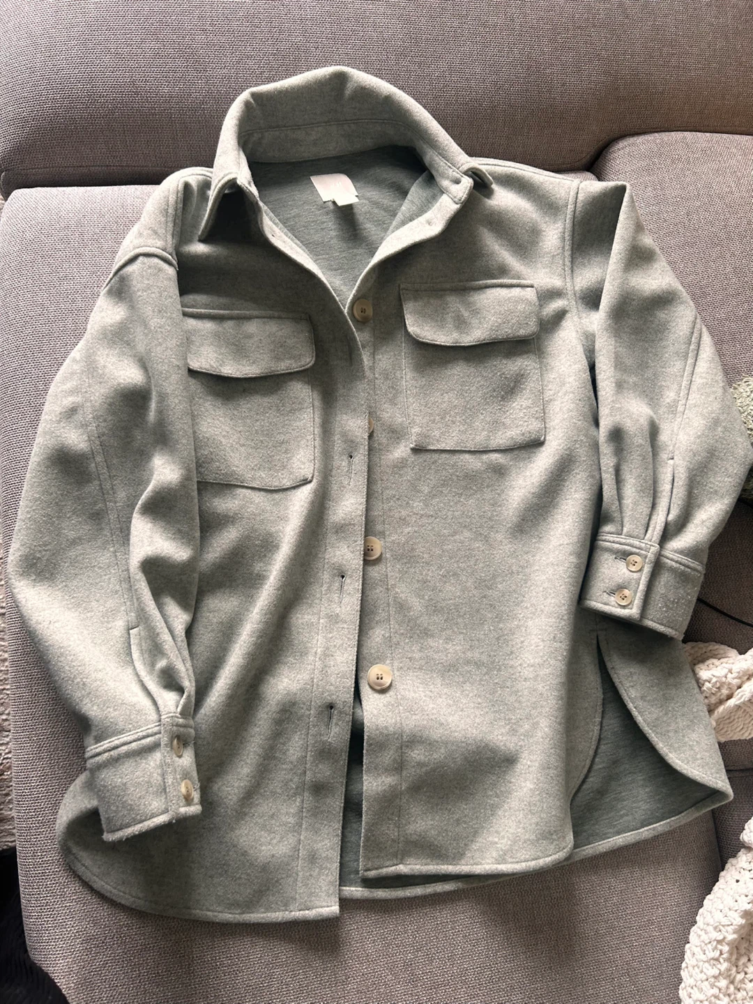 H&m like new light green oversized shaket size XS/s - photo 2