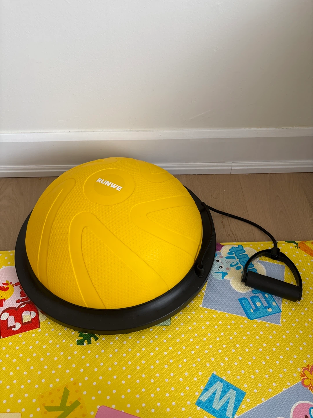 Kids RUNWE Balance Trainer Ball Yellow