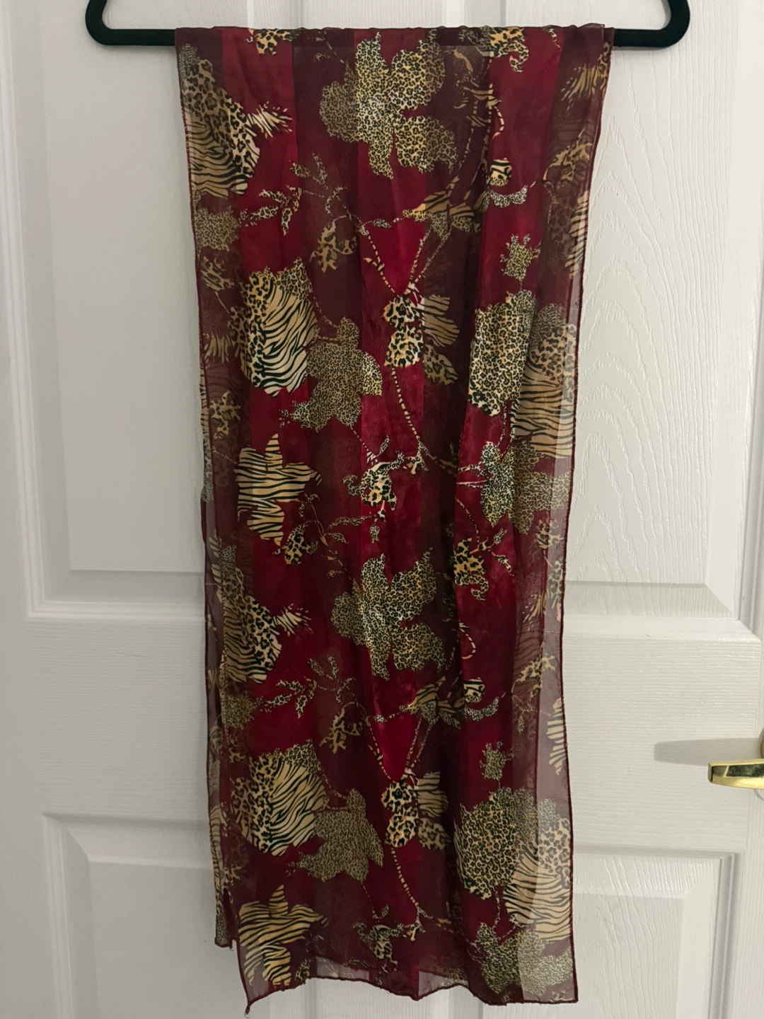 *Like New* Burgundy sheer Scarf with Leopard print