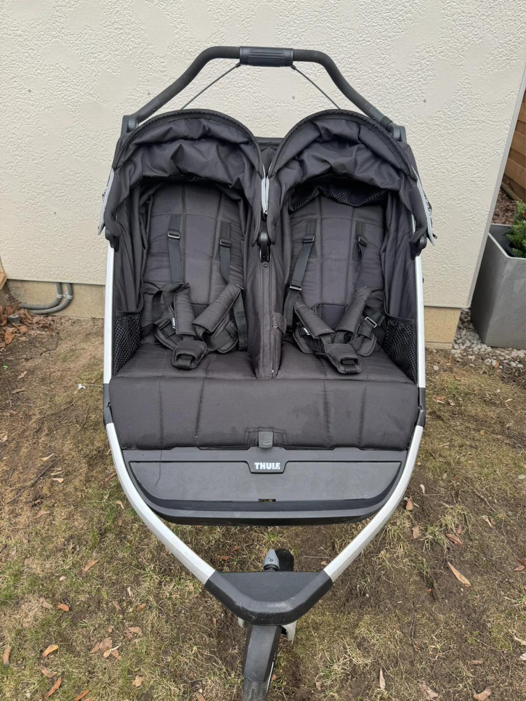 Thule Double Jogging Stroller - photo 2