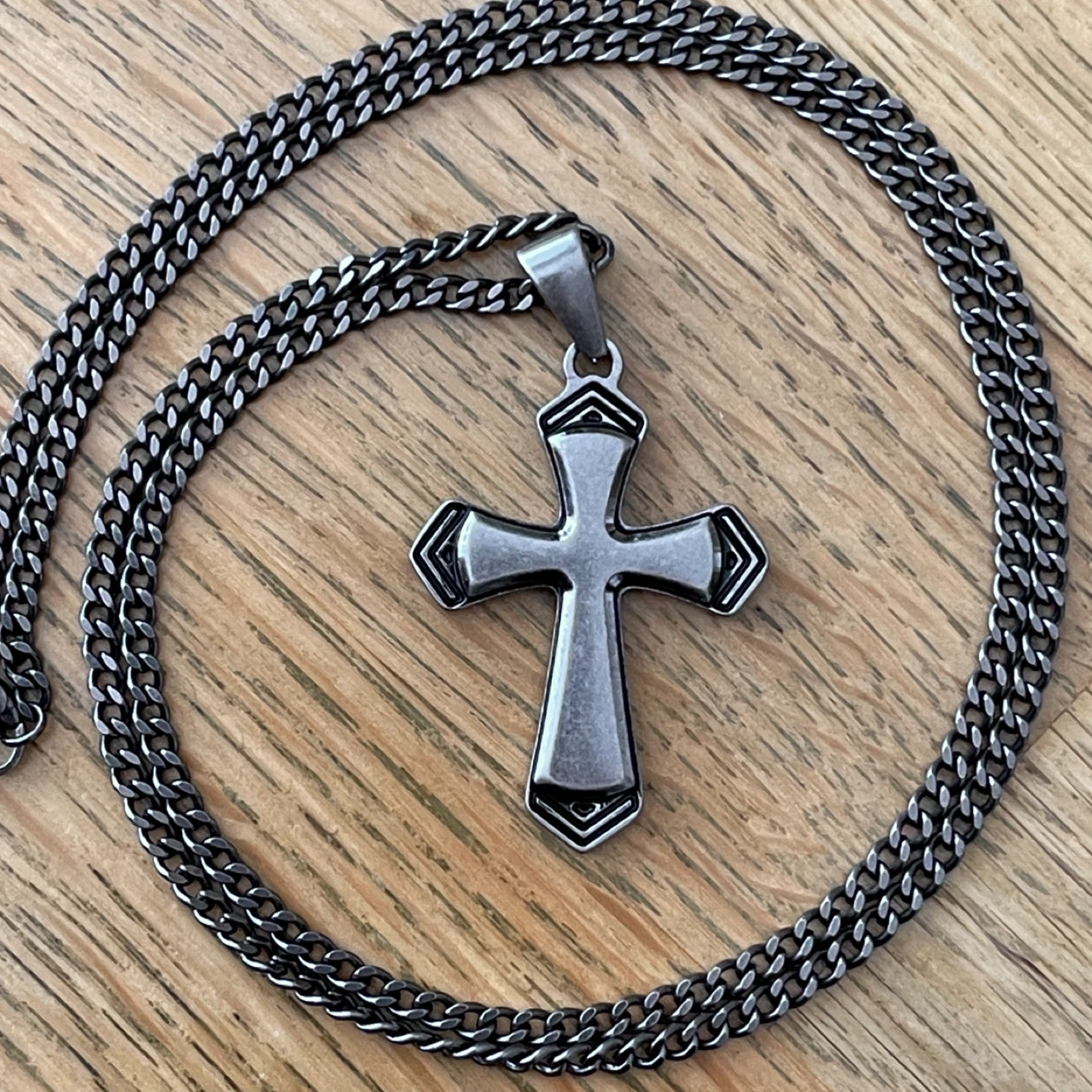 Vintage style gunmetal Cross necklace - photo 3