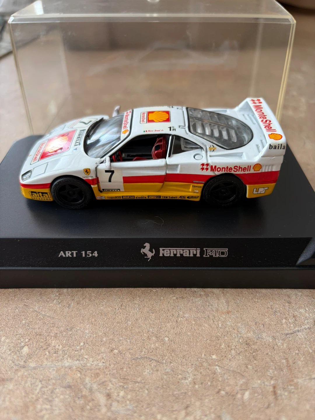 Ferrari F40 Monte Shell Diecast Model Car